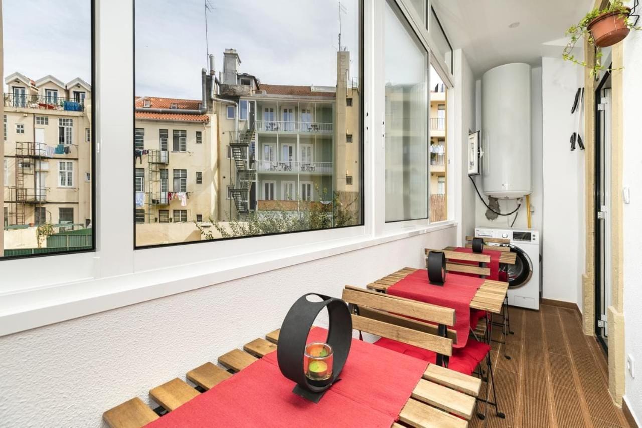 Retro M2 R4 - Lovely Double Room With Shared Bathroom Lisbona Esterno foto